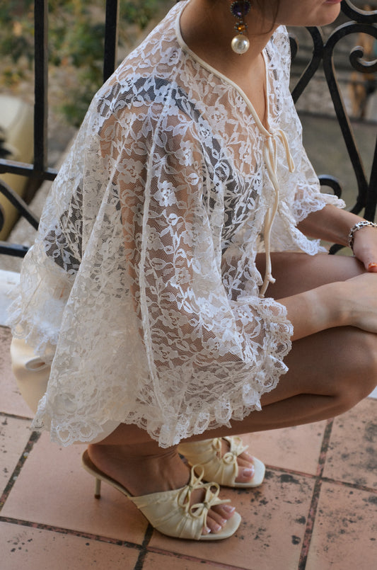 Delicate Lace Shawl Cape